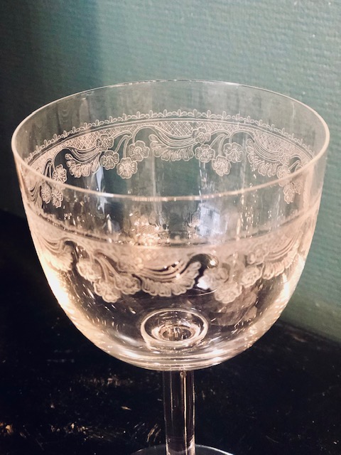 10 grands verres à eau en cristal ciselé anciens