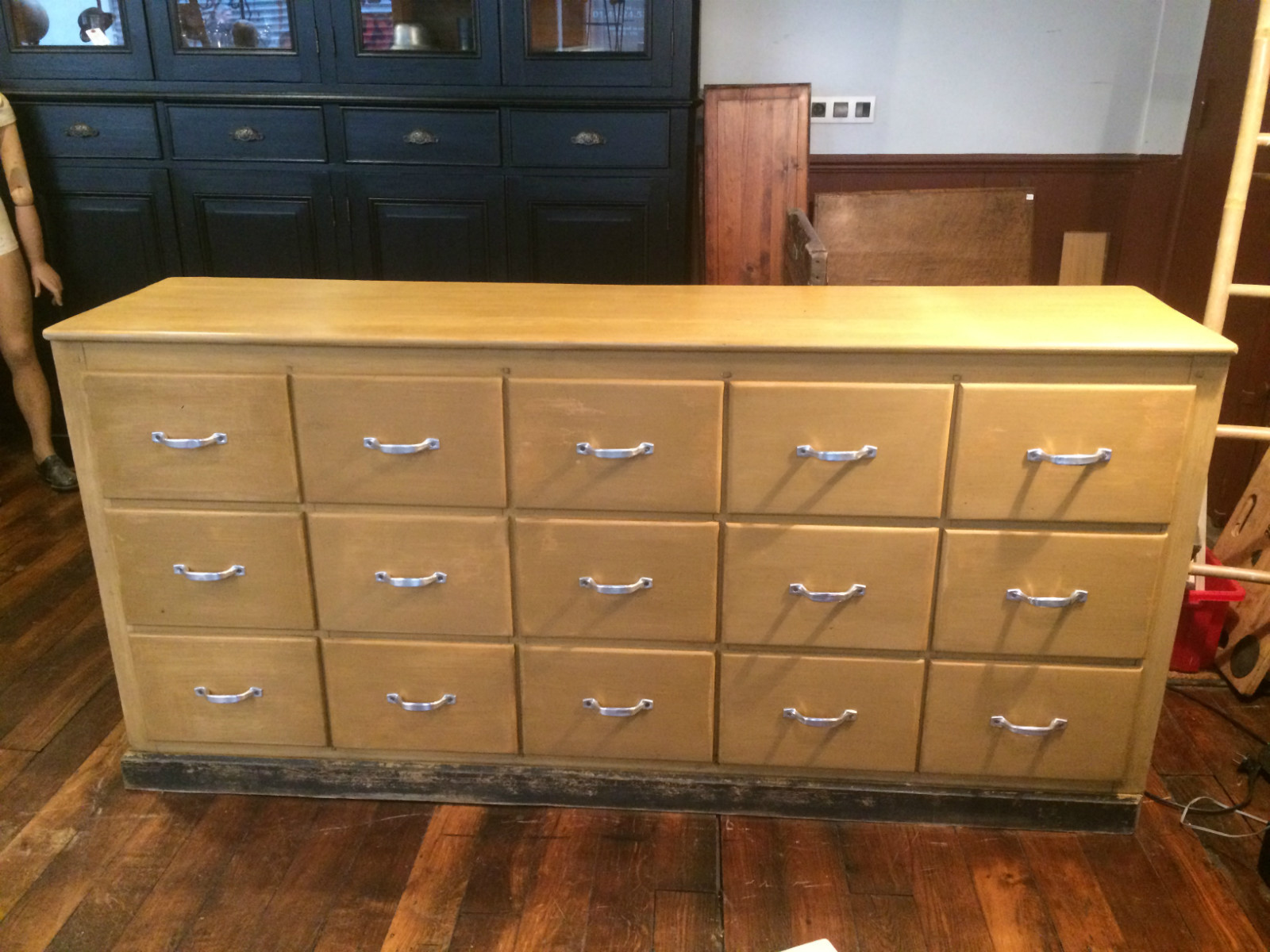 Meuble de métier en pin 