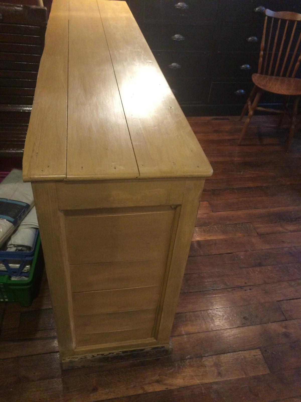 Meuble de métier en pin 