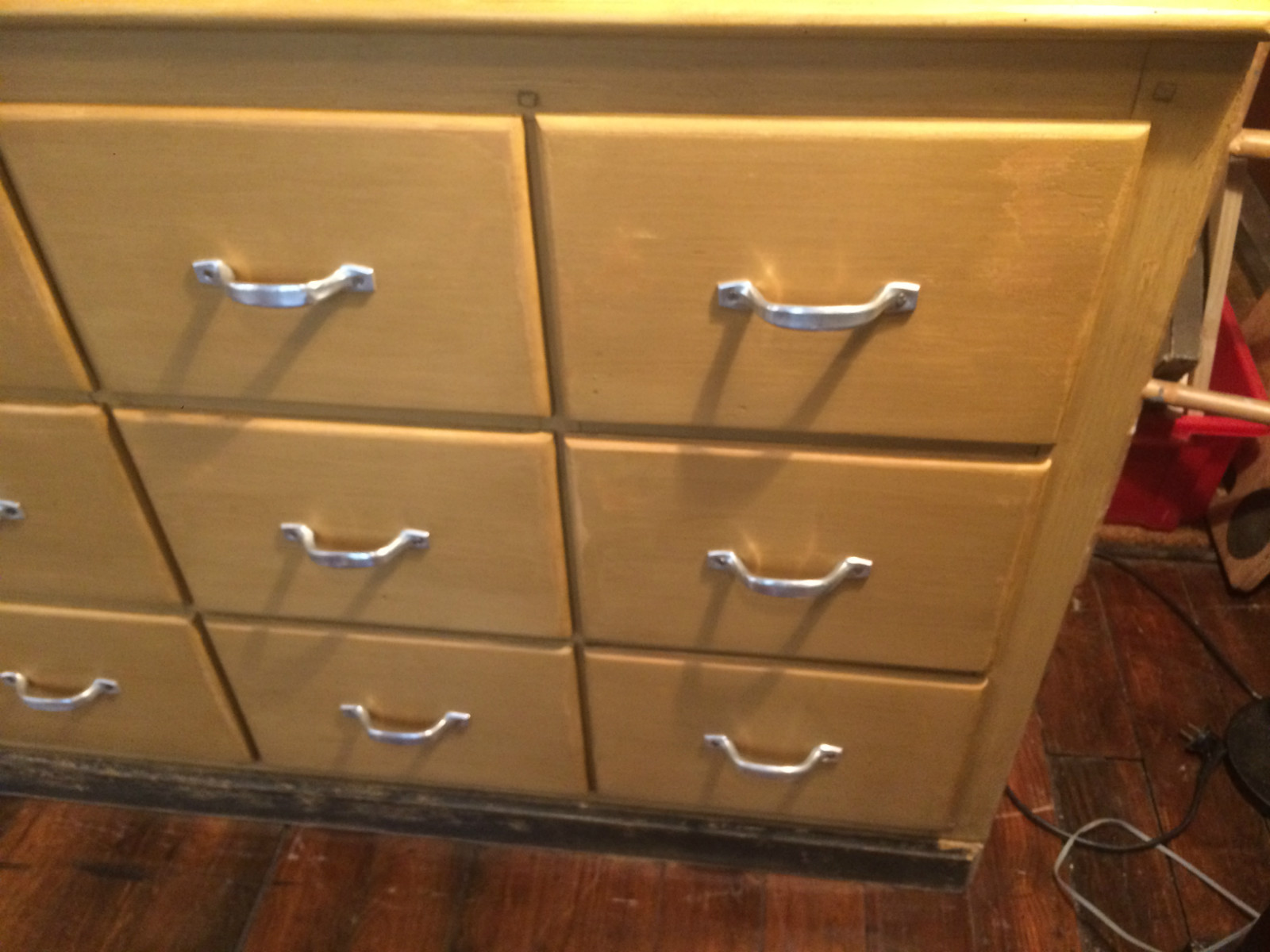 Meuble de métier en pin 