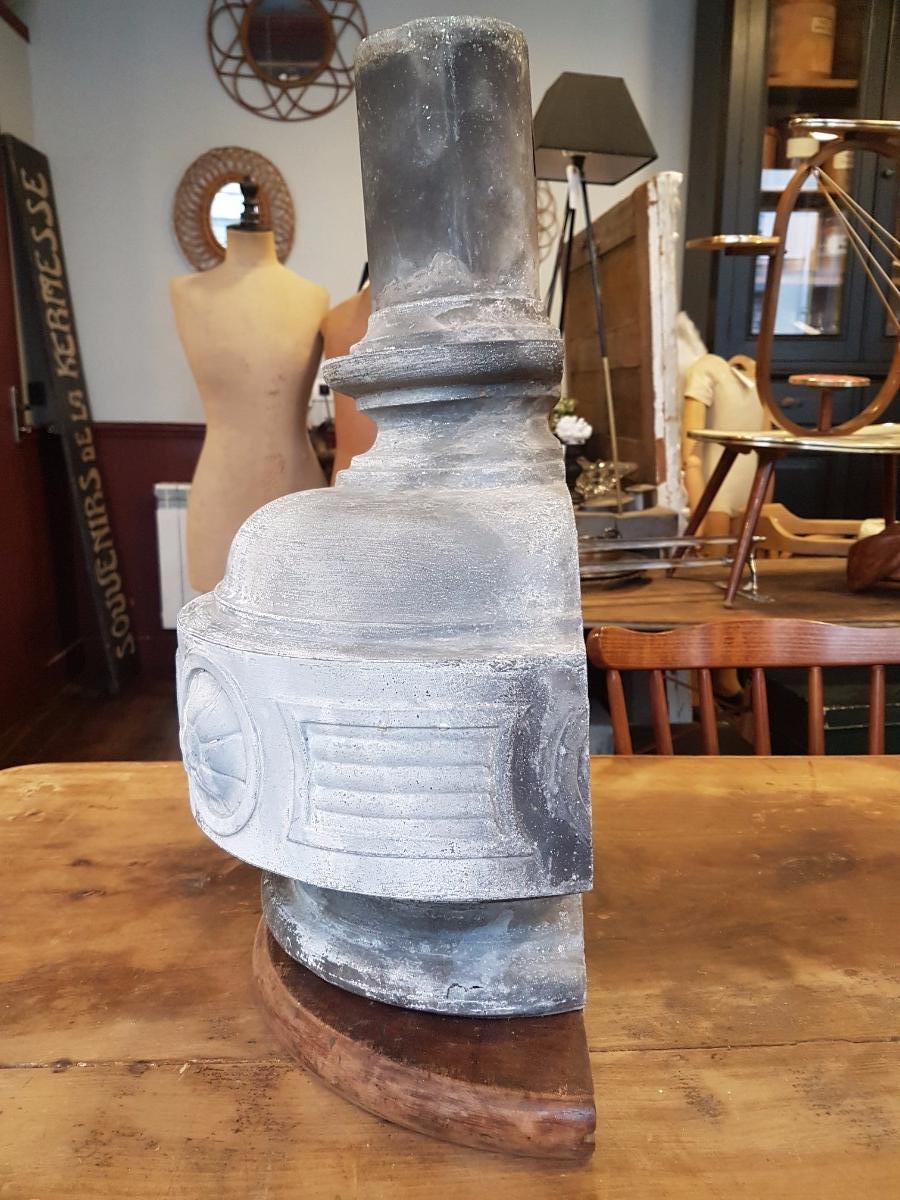 Pied de lampe en zinc 