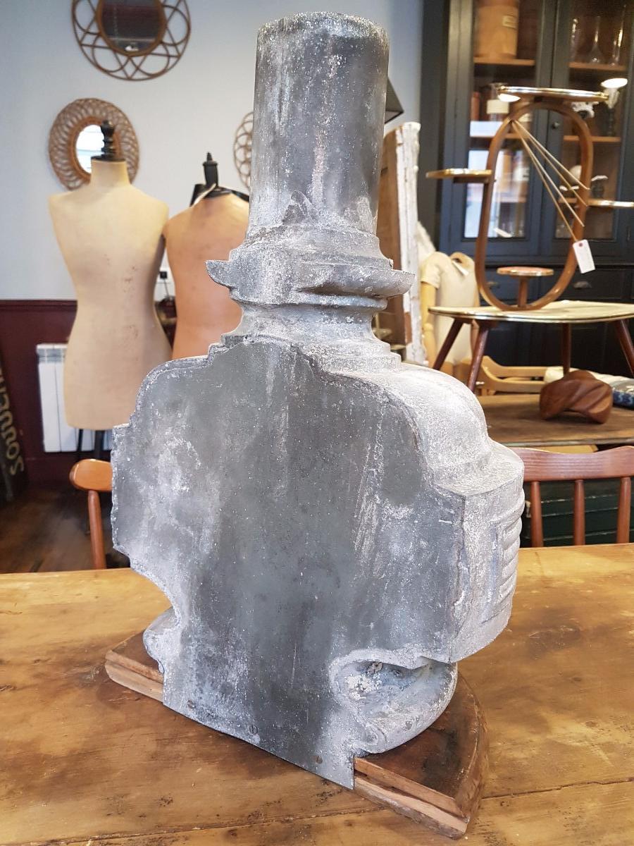 Pied de lampe en zinc 