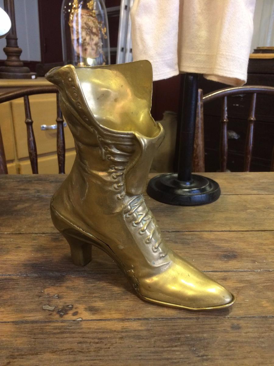 Sculpture bottine en laiton