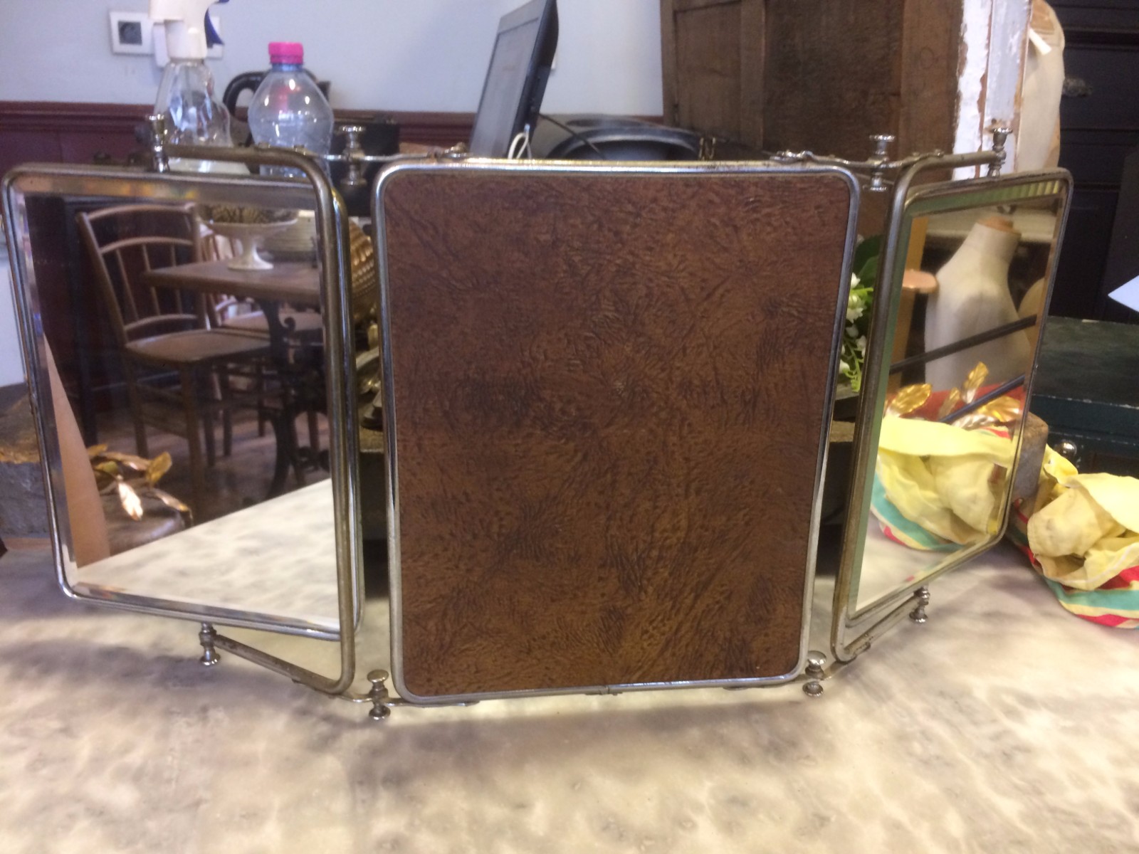 Grand miroir de barbier modulable