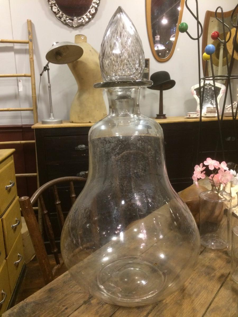 Grand flacon de pharmacie ancien en verre