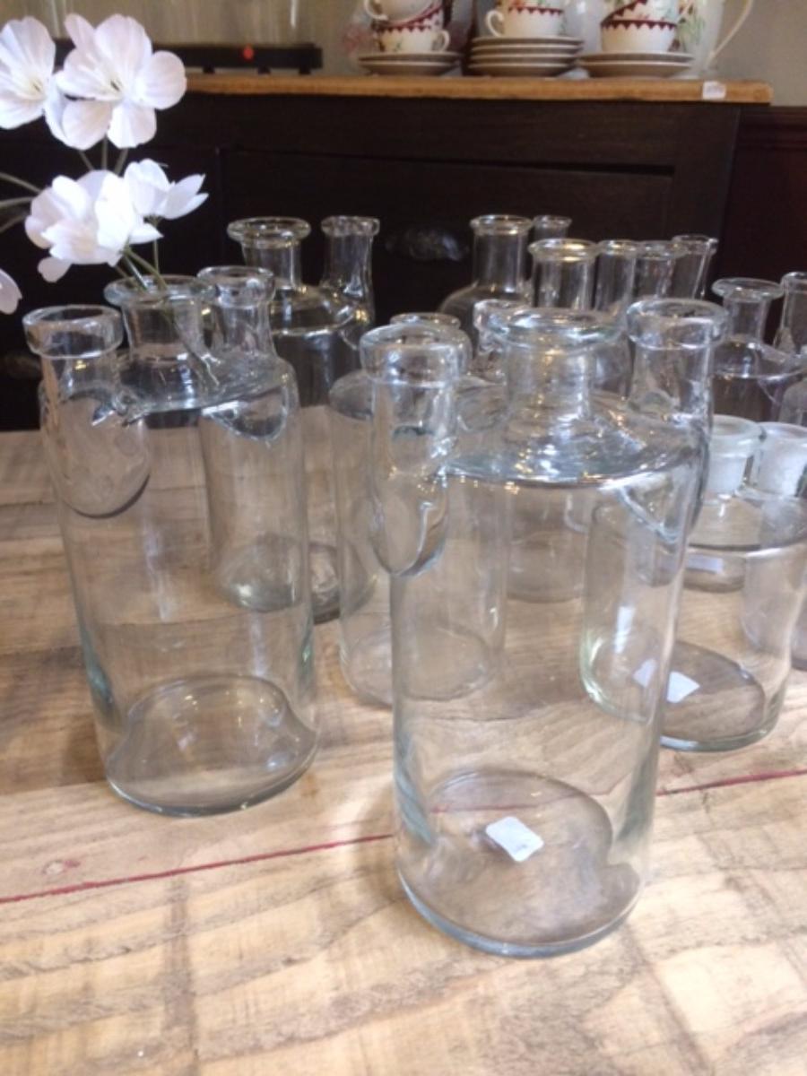 Flacons de pharmacie anciens