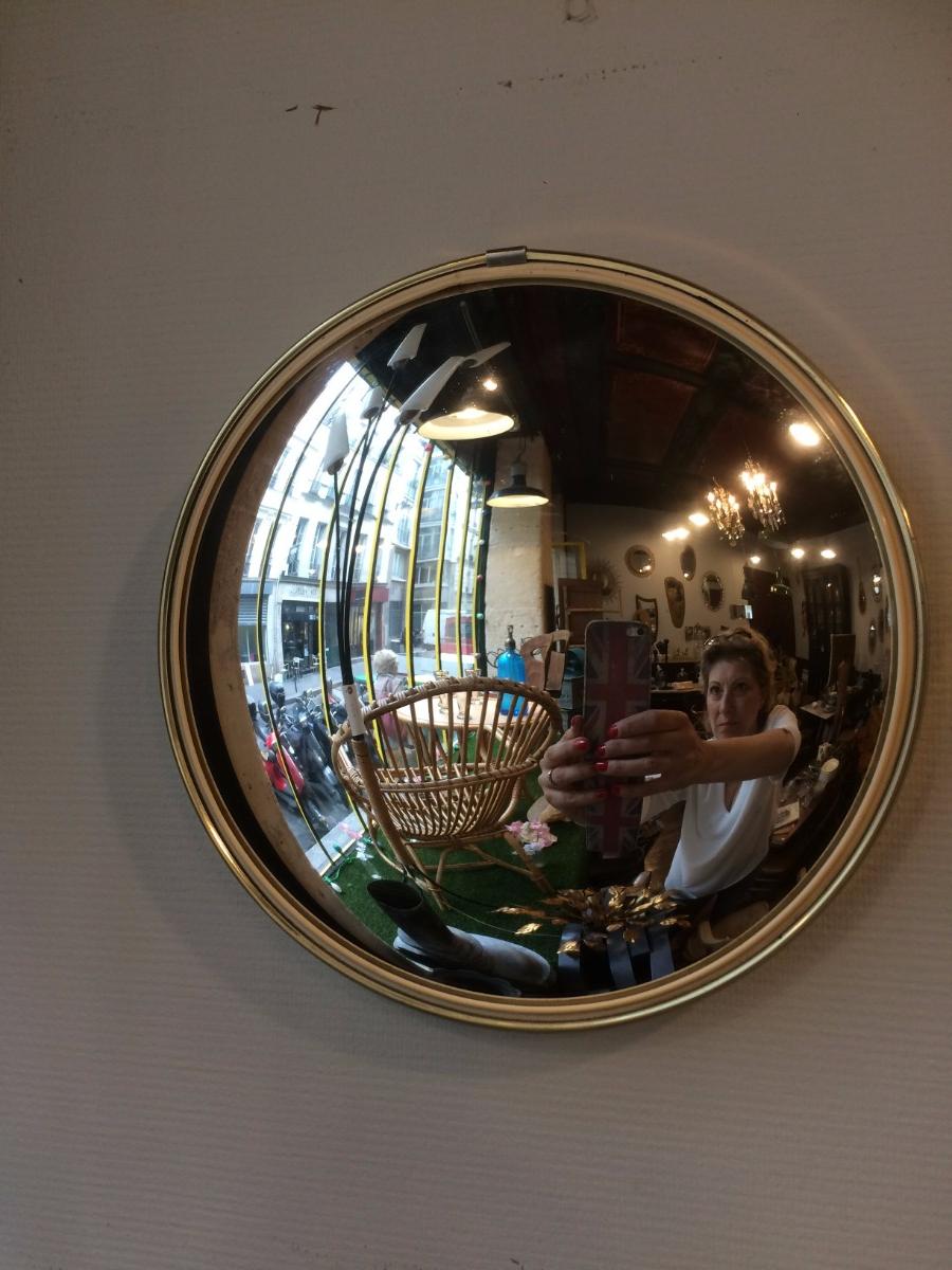 Miroir de sorcière rond vintage cerclé de laiton doré