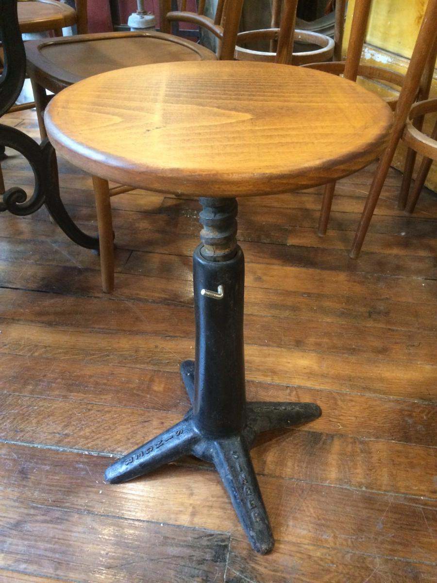 Tabouret ancien Singer
