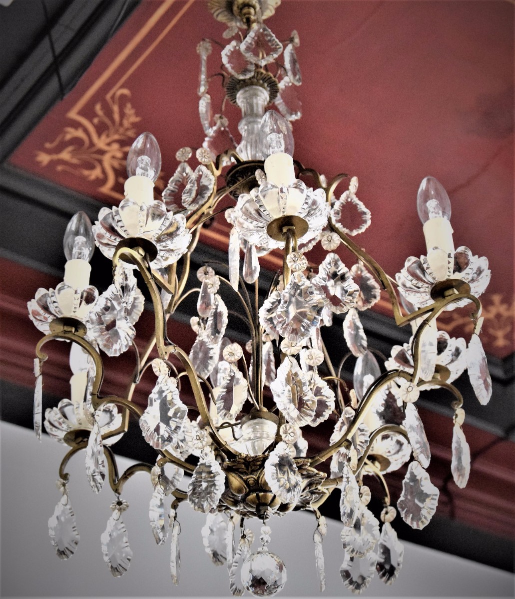 Grand lustre à pampilles de verre 