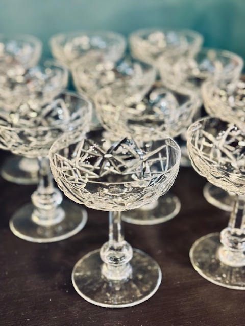 11 coupes à champagne cristal Baccarat