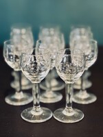 11 verres à liqueur ou à dégustation