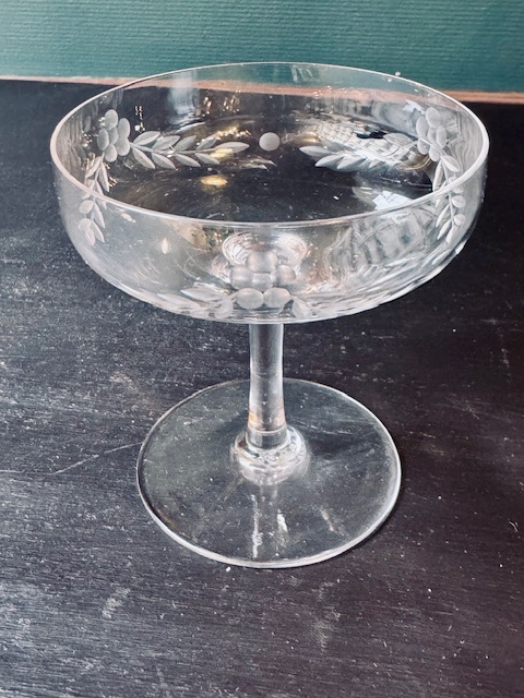 12 coupes à champagne en cristal