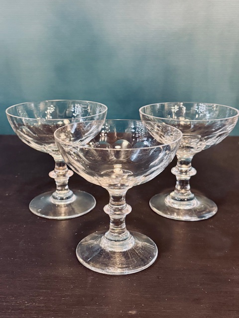 3 coupes à champagne style Louis Philippe