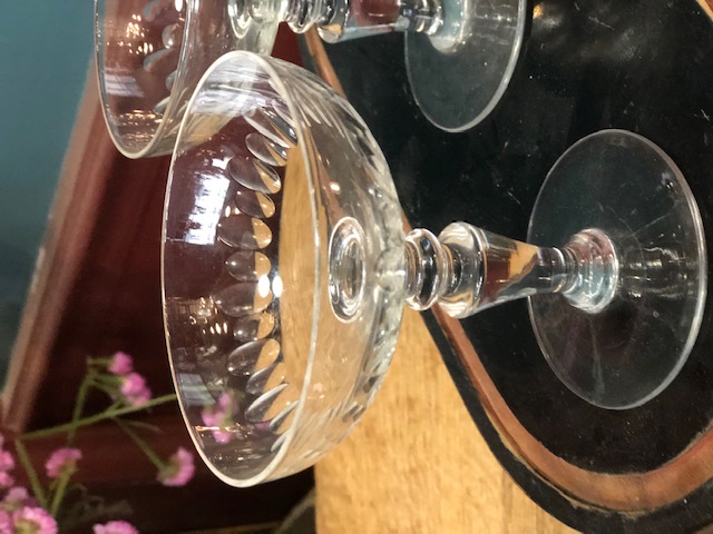 3 coupes de champagne en cristal 