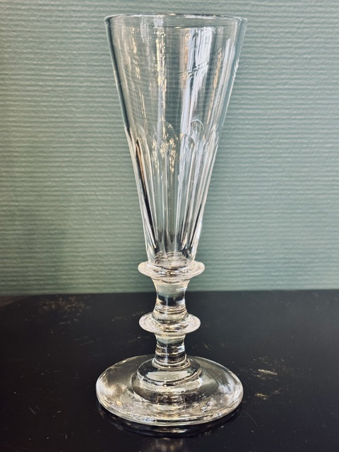 4 flûtes à champagne-cristal Saint Louis 19ème