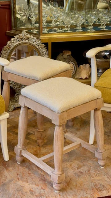 4 tabourets en bois naturel assise bouclette