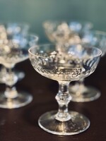 5 coupes à champagne en verre ancien