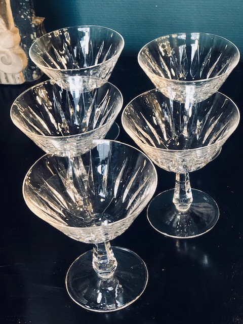 5 coupes à champgne en cristal vintage