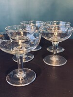5 coupes de champagne de bistrot
