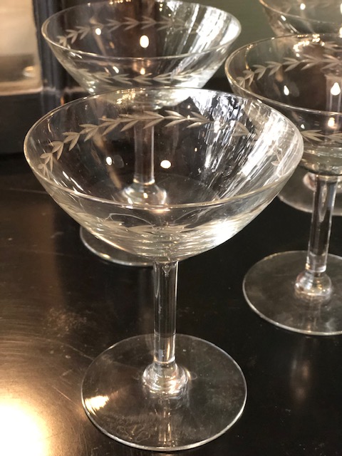 6 coupes à champagne en verre ciselé vintage