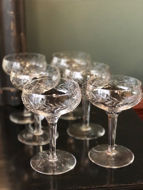 6 coupes de champagne en cristal ciselé