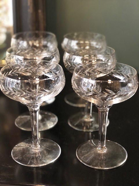 6 coupes de champagne en cristal ciselé