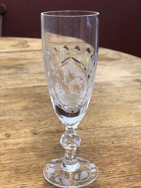 6 flûtes à champagne en cristal de Lorraine décor de chasse et facettes