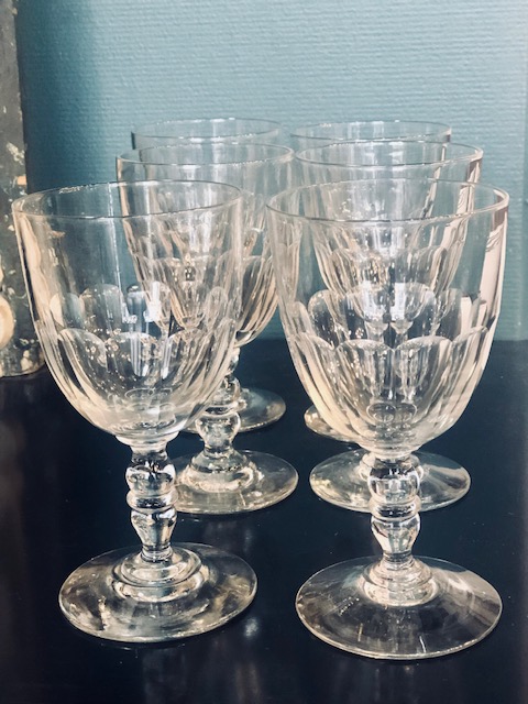 6 grands verres à vin en verre soufflé ancien