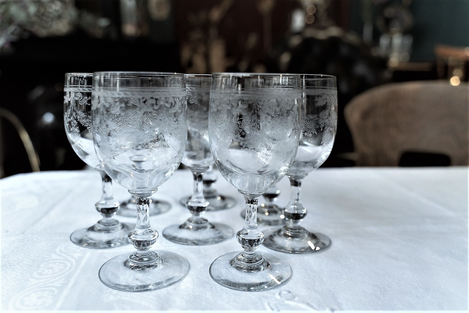 7 grands verres à eau en verre ciselé - Art de la Table - Boutique - Broc'  Martel
