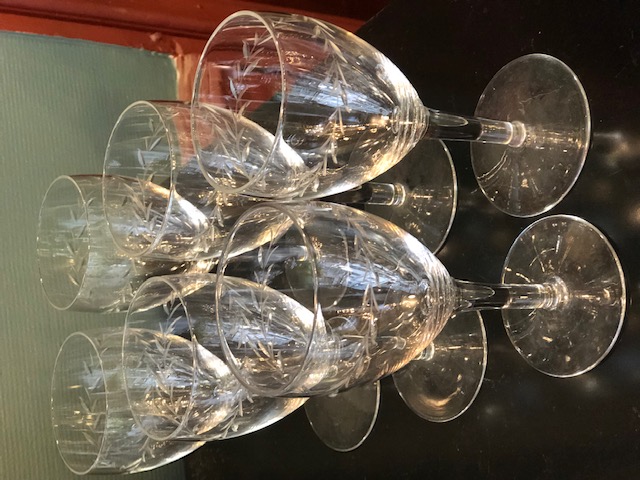 6 verres à vin en cristal ciselé vintage