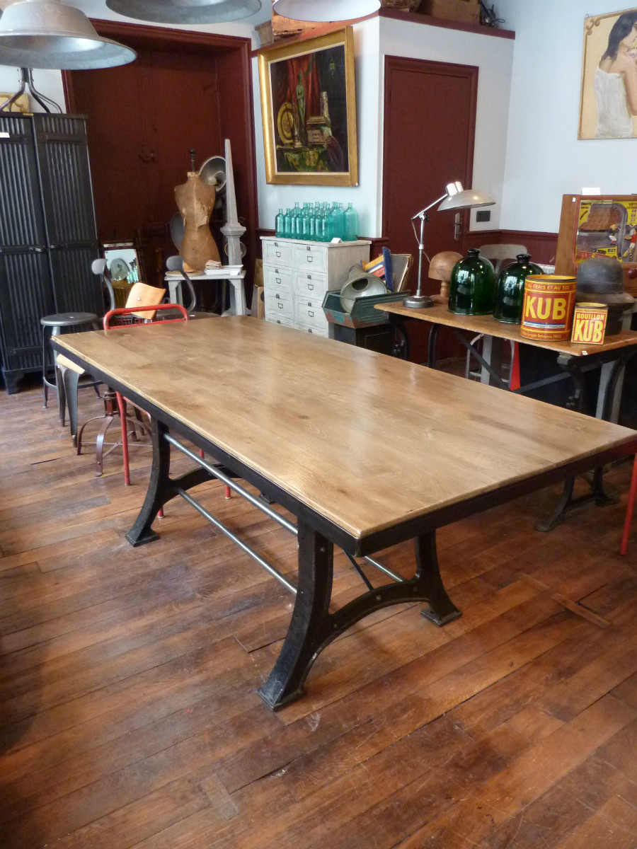 Table industriel métal et bois - piétement en fonte