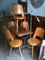 6 Chaises Baumann couleur miel assise ronde. design vintage année 50