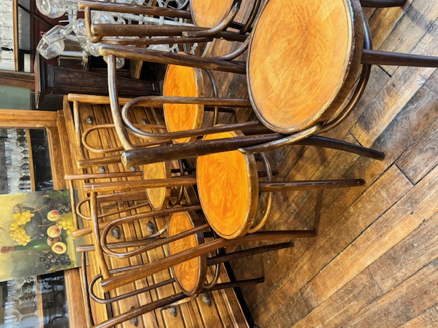 7 chaises de bistrot bois courbé