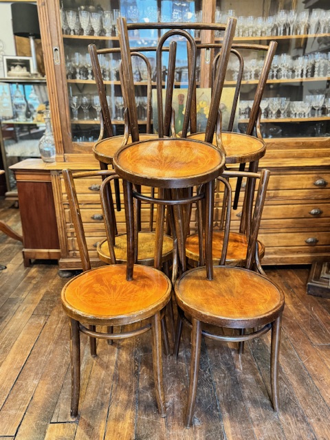 7 chaises de bistrot bois courbé