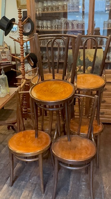 7 chaises de bistrot bois courbé