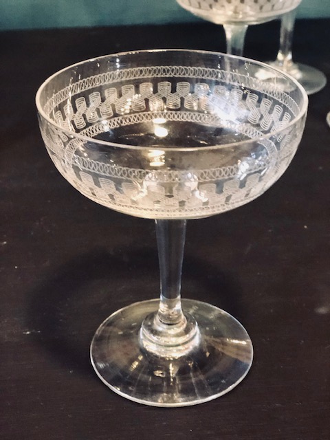 7  coupes à champagne en crisal Baccarat