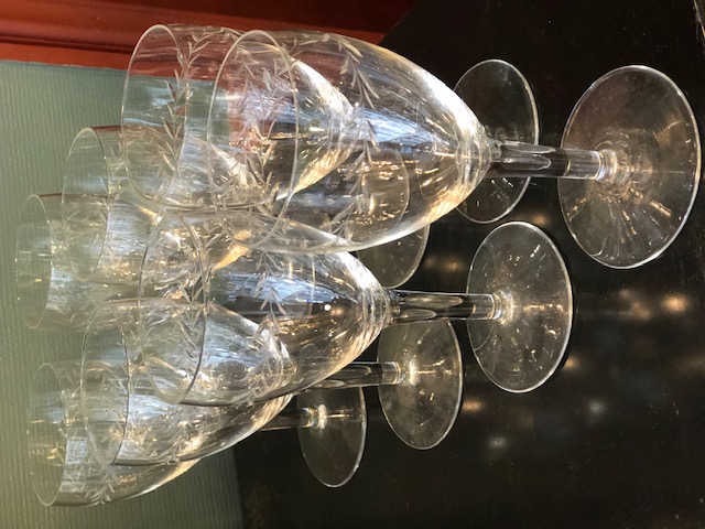7 grands verres à eau en cristal ciselé vintage