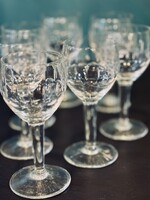 7 verres à vin blanc ou apéritif verre ancien