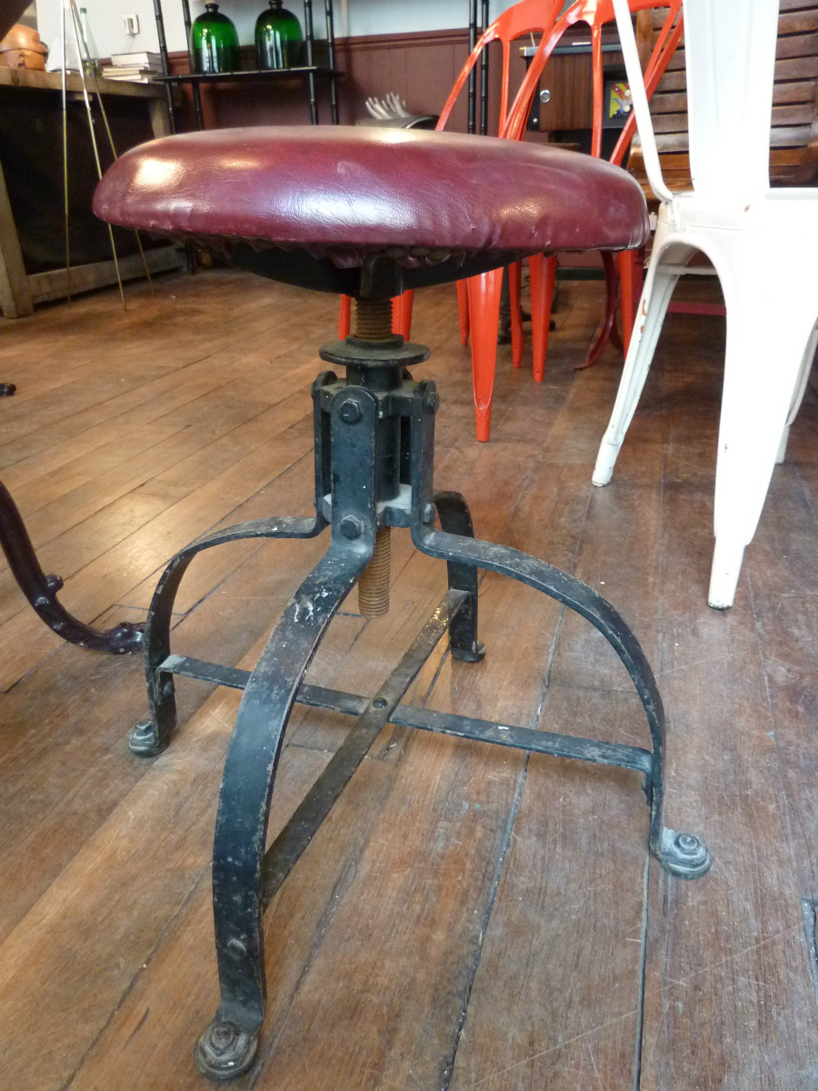 Tabouret Biénaise année 30