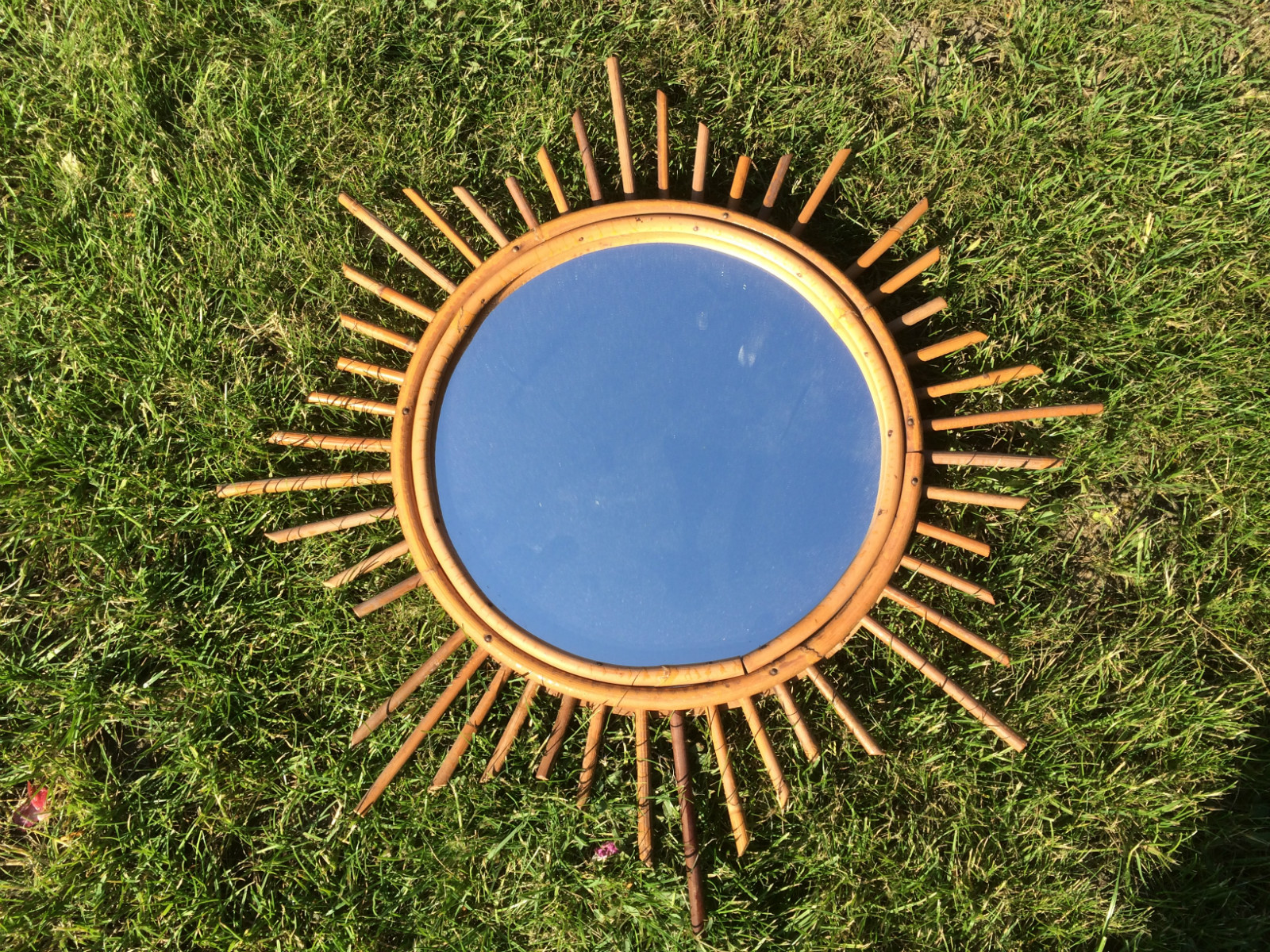 Collection de miroirs soleil vintage en rotin