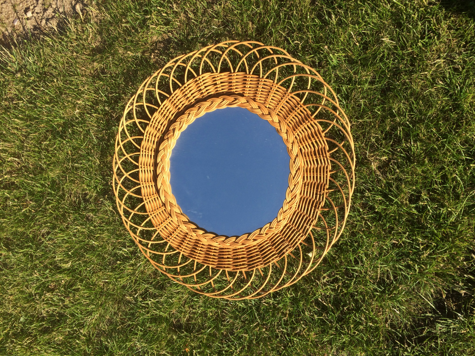 Collection de miroirs soleil vintage en rotin