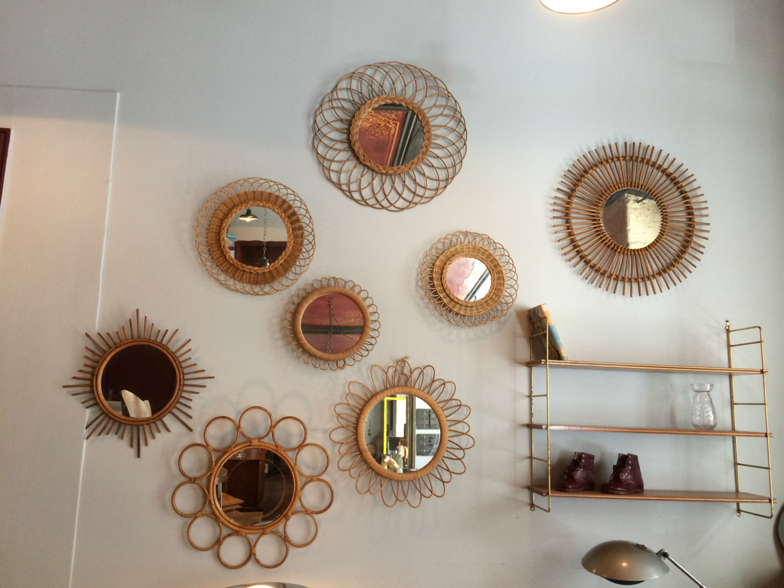 Collection de miroirs soleil vintage en rotin