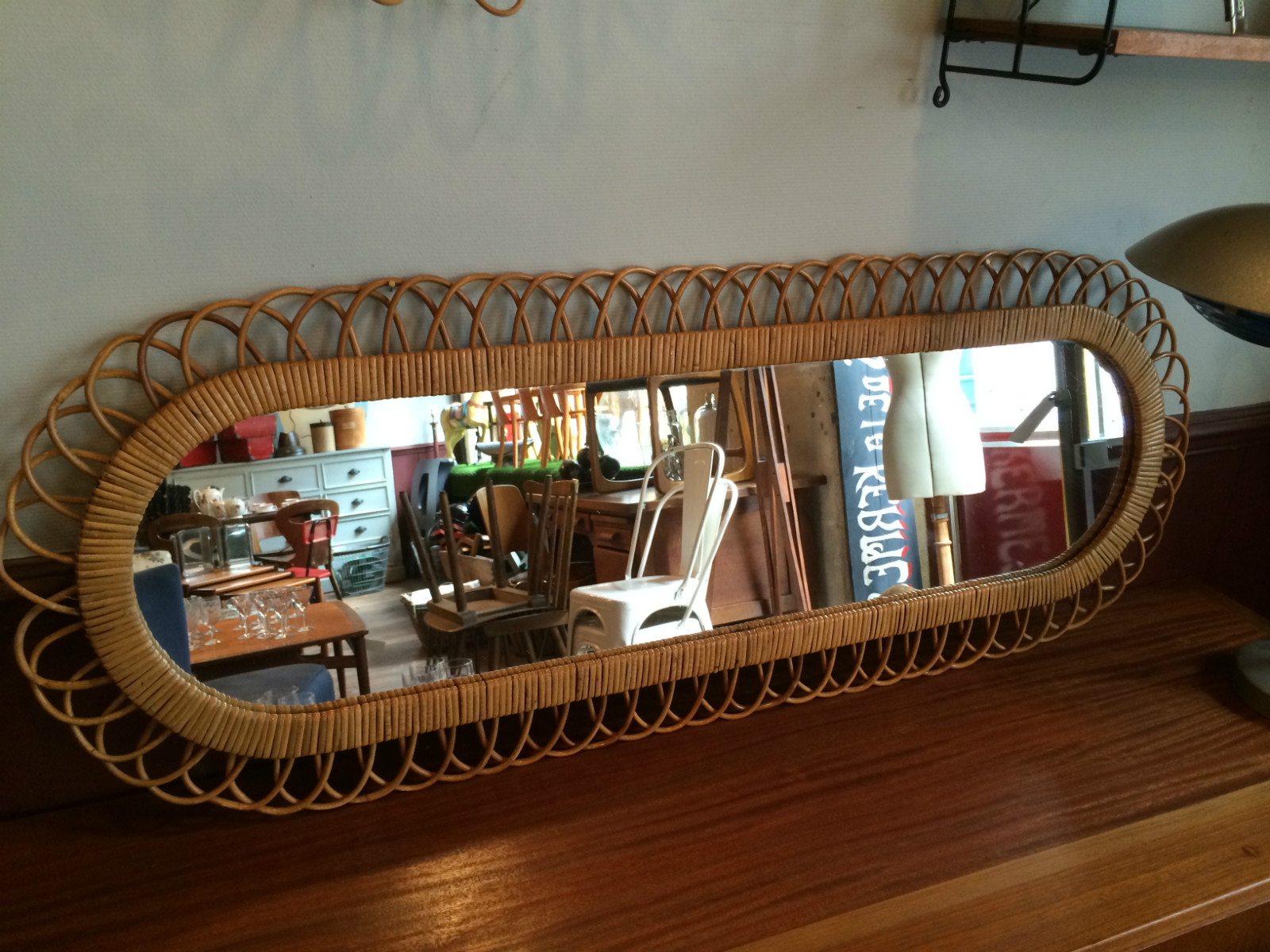 Grand miroir soleil en rotin