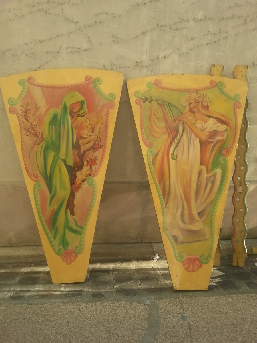 Panneaux de manège ancien