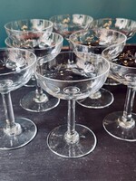 8 coupes à champagne en verre ciselé vintage
