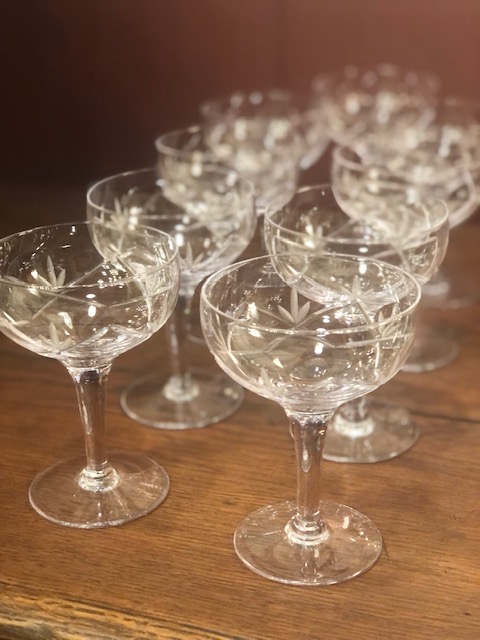 8 coupes de champagne en cristal ciselé vintage