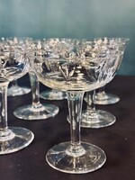 9 coupes à champagne en verre gravé vintage