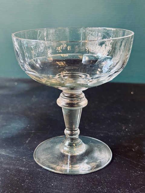9 coupesà champagne Louis Philippe