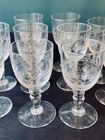 9 grands verres à eau ou à vin verre gravé