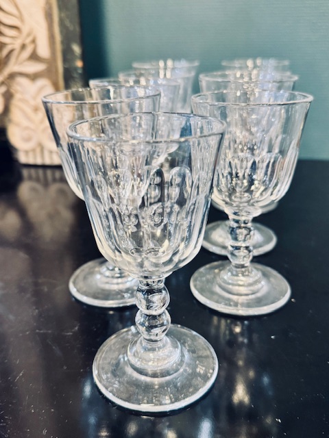9 verres à vin blanc cristal19ème